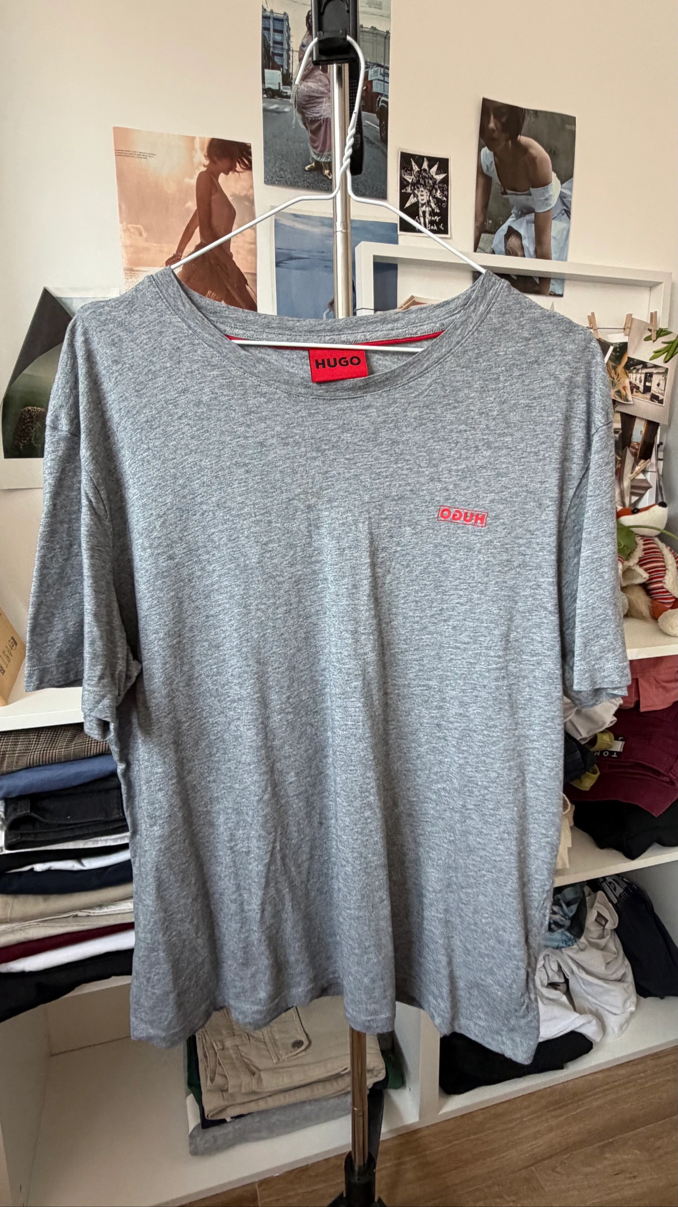 Camiseta HUGO cinza oversize tamanho M – photo 2